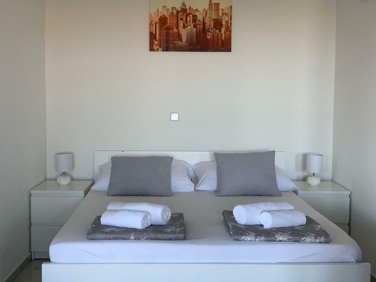 Nelany Apartment Zubovici Luaran gambar