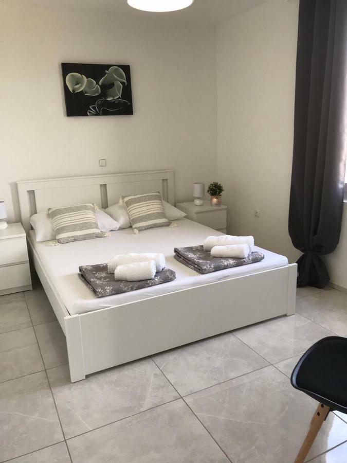 Nelany Apartment Zubovici Luaran gambar